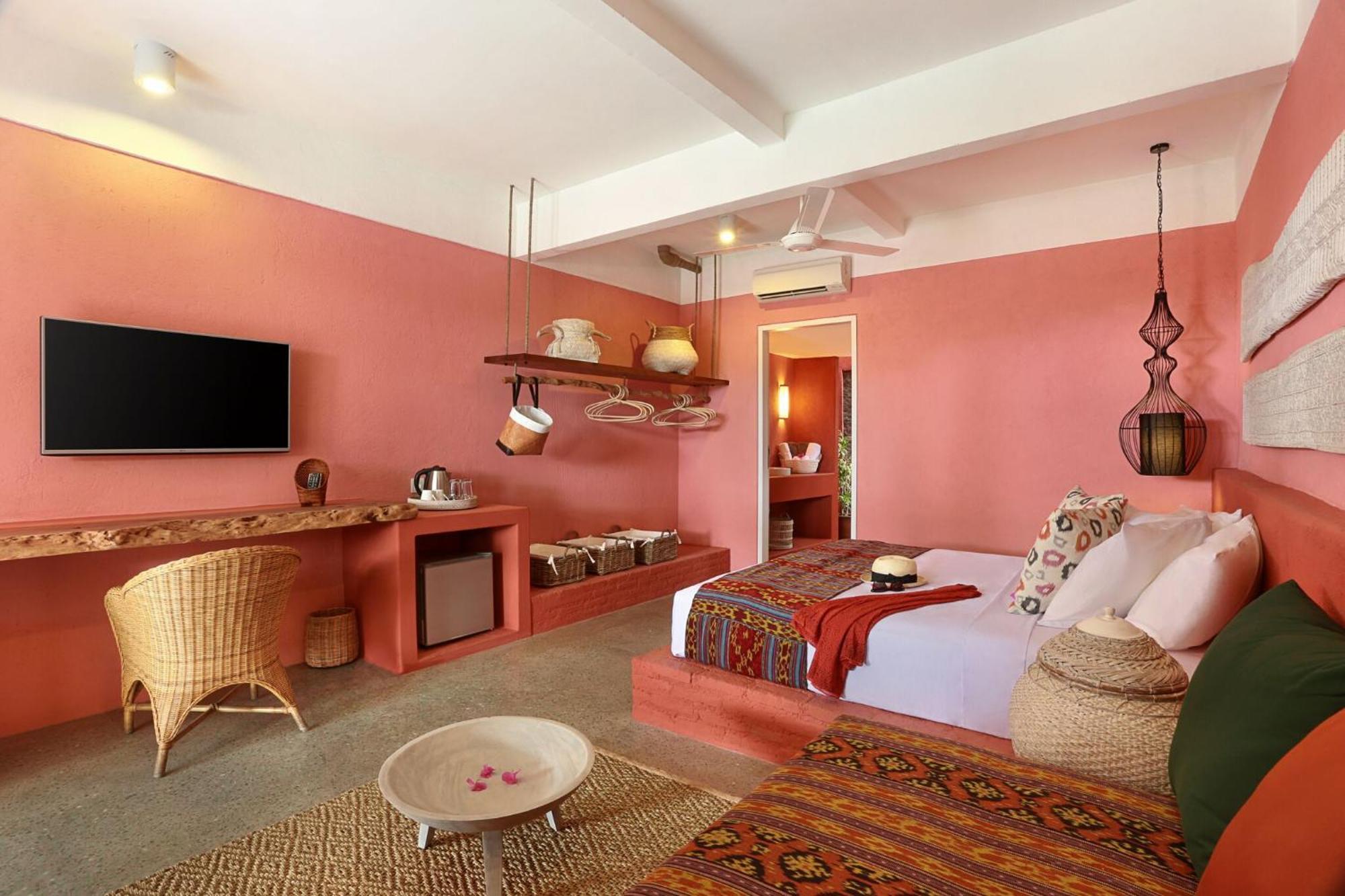 Hotel Pinkcoco Gili Trawangan - Constant Surprises - For Cool Adults Only Exterior foto