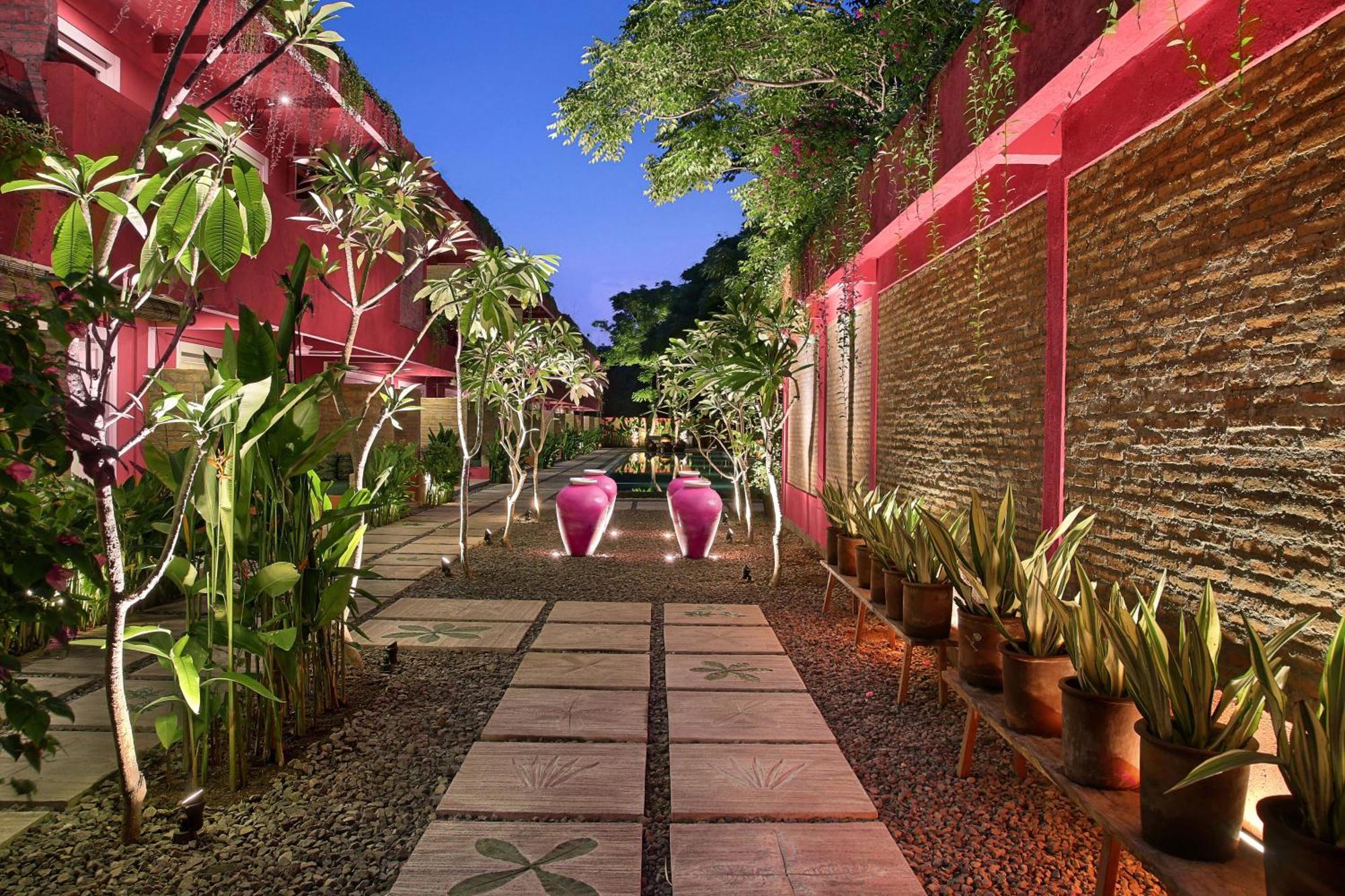 Hotel Pinkcoco Gili Trawangan - Constant Surprises - For Cool Adults Only Exterior foto